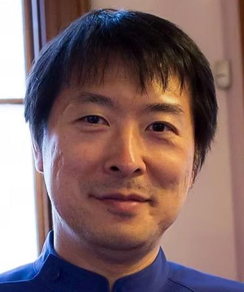 Tsuyoshi Shimamura